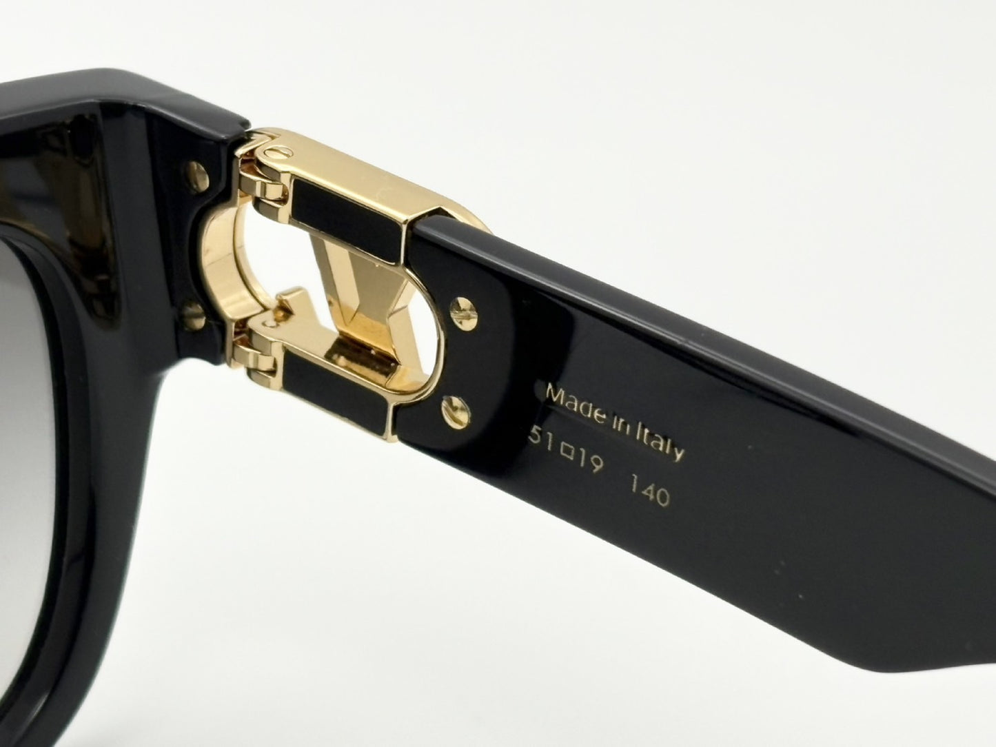 LOUIS VUITTON Z1568W 51□19-140 LV Link Cat Eye Sunglasses Black with Leather Case