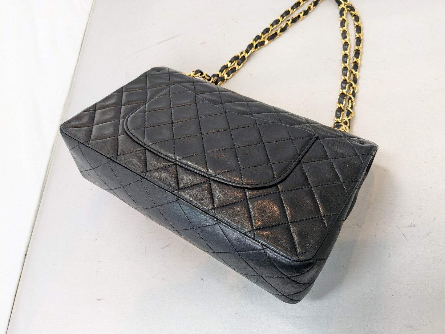 CHANEL Lamb Matelasse 25 1771268 Seal Guarantee Shoulder Bag