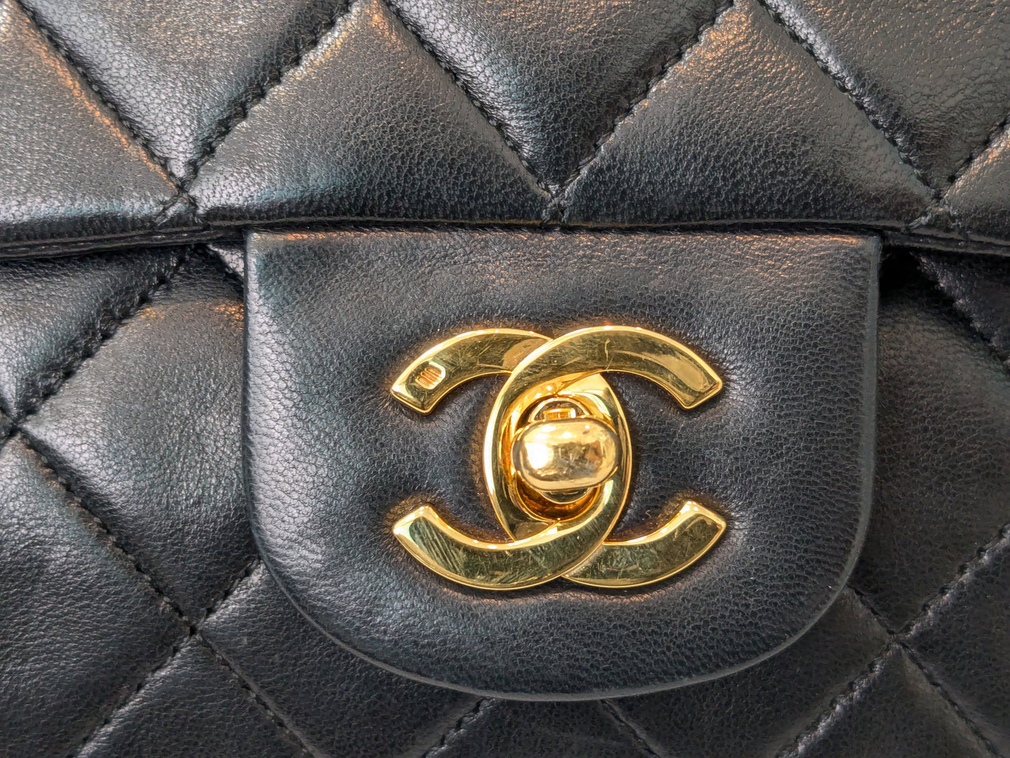 CHANEL Lamb Matelasse 25 1771268 Seal Guarantee Shoulder Bag