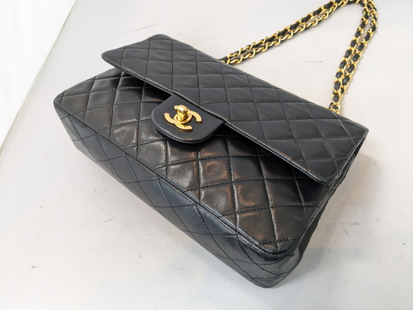 CHANEL Lamb Matelasse 25 1771268 Seal Guarantee Shoulder Bag