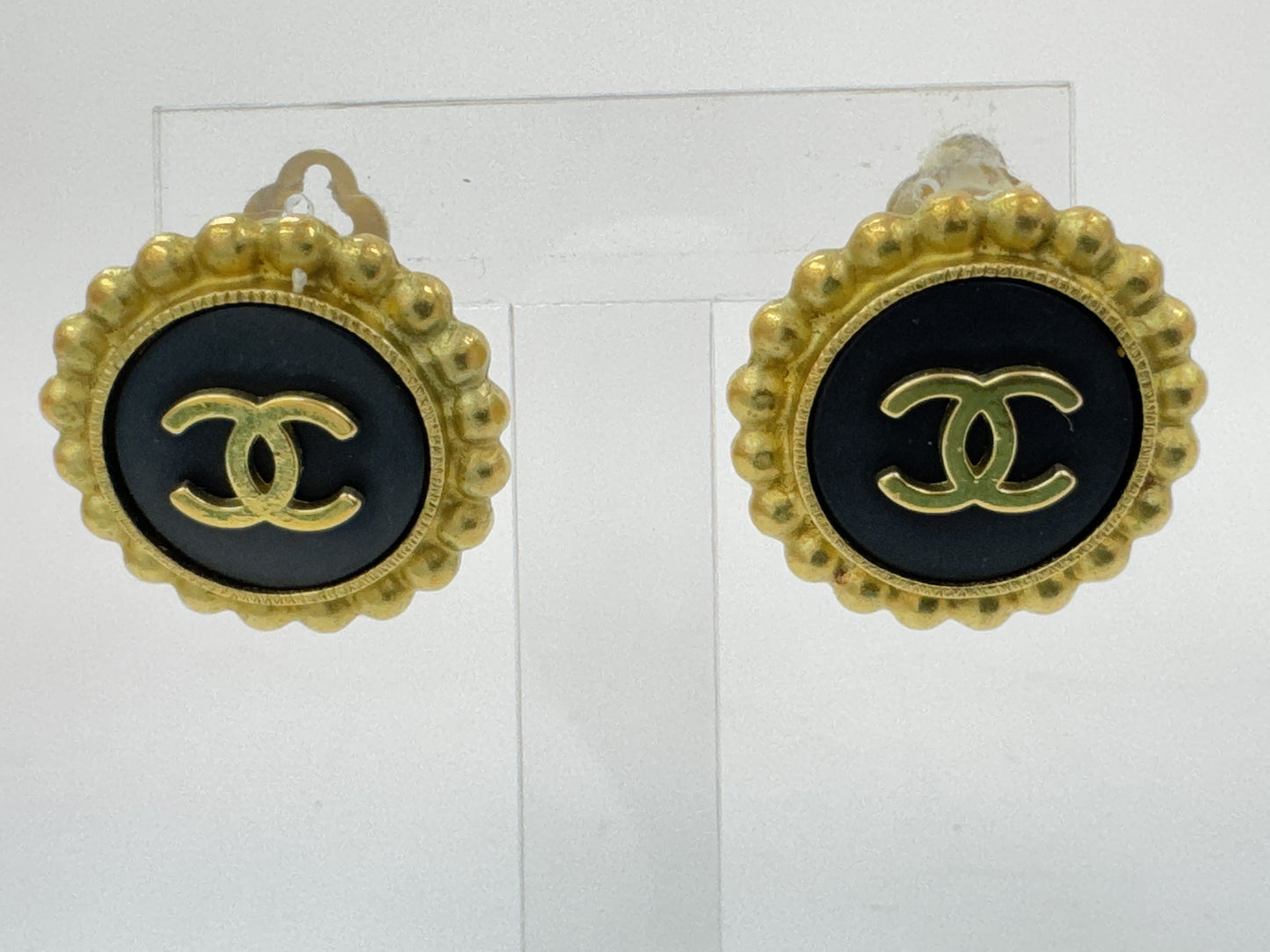 CHANEL Coco Mark Gold Earrings with Rice 95P