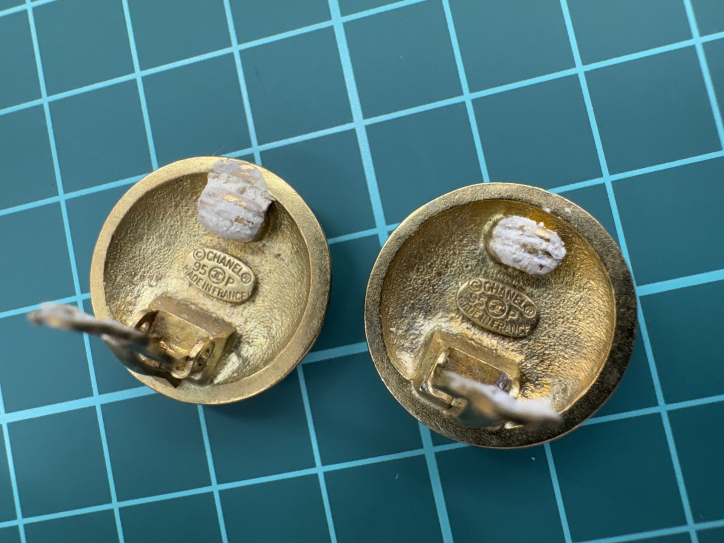 CHANEL Coco Gold Earrings 95P Earrings