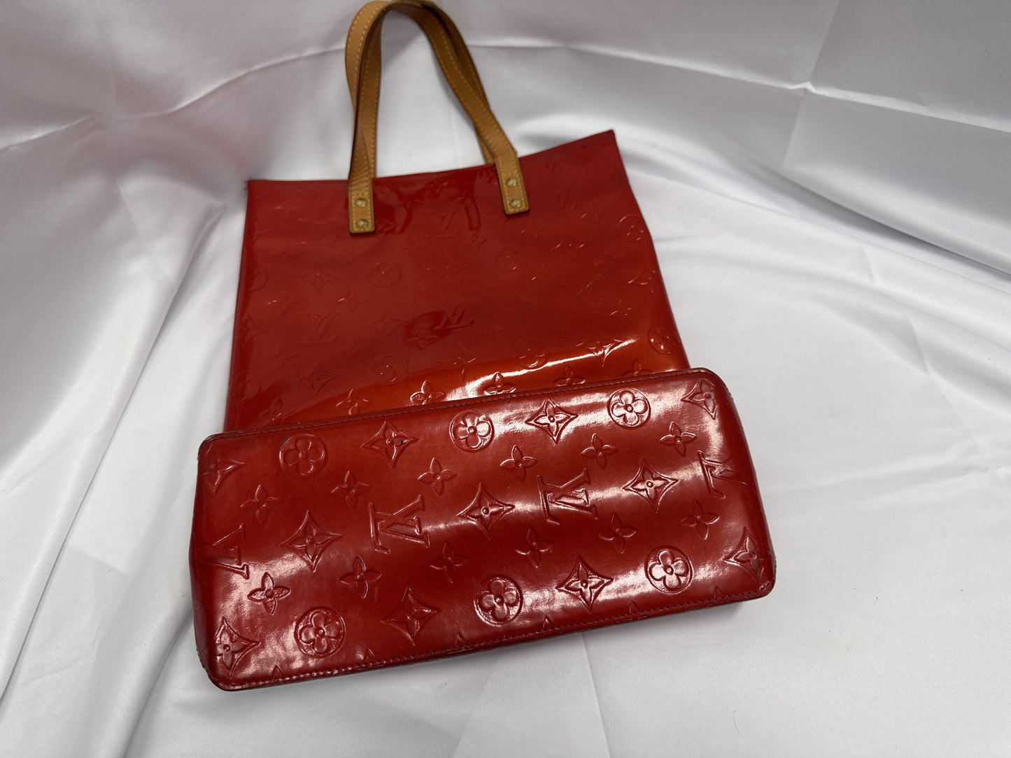 LOUIS VUITTON Vernis Lead MM Handbag