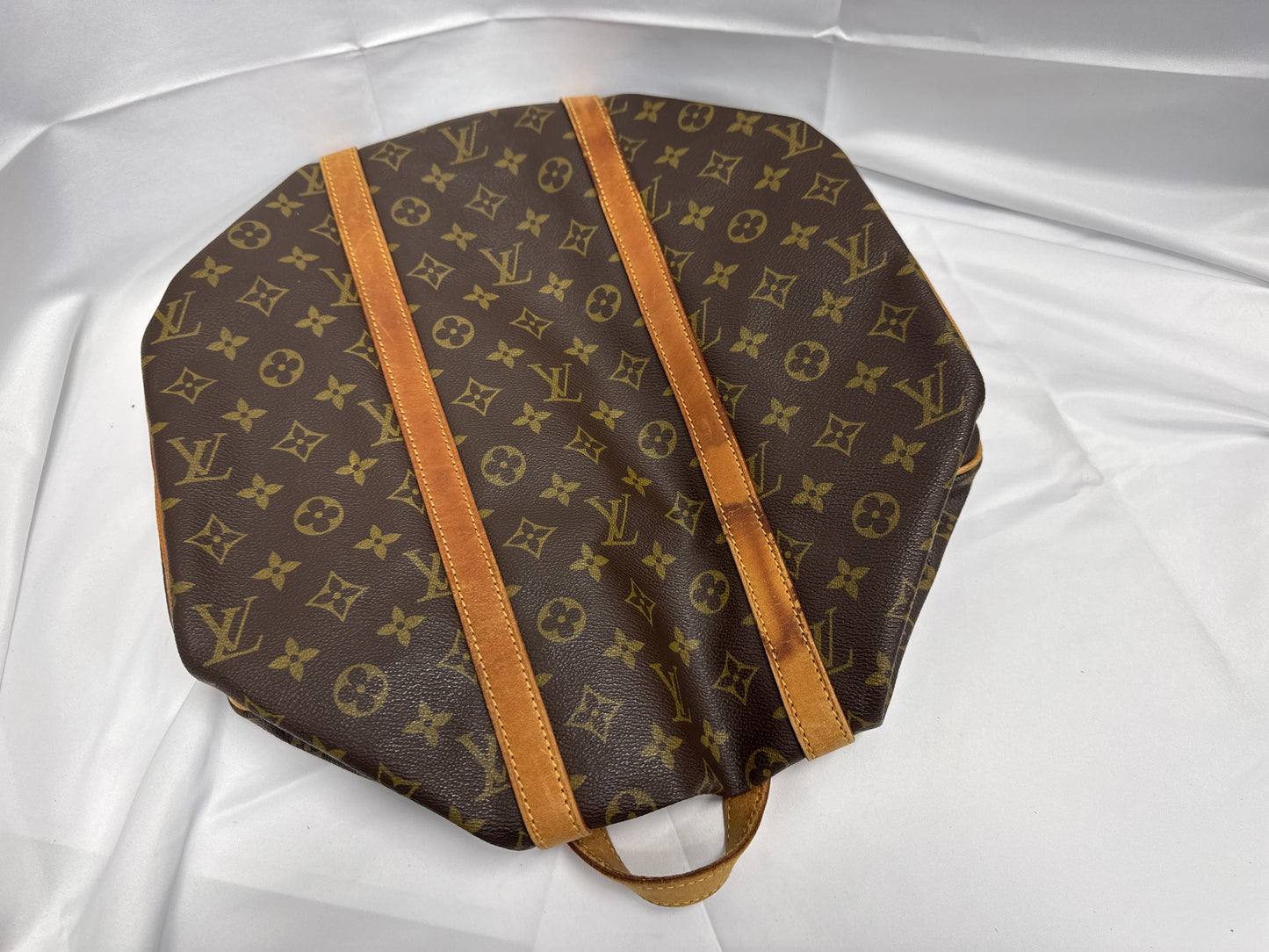 LOUIS VUITTON Sac Souple 35 Handbag