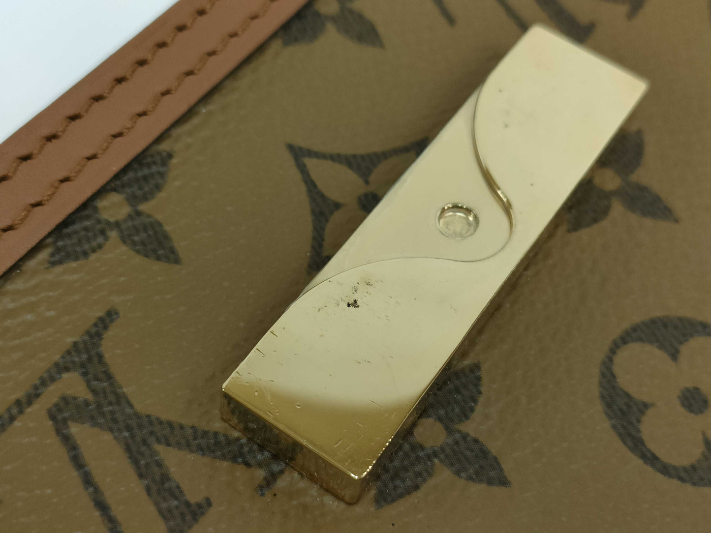 LOUIS VUITTON M 68746 Monogram LOUIS VUITTON Portefeuille Dauphine M68746 Shoulder Bag