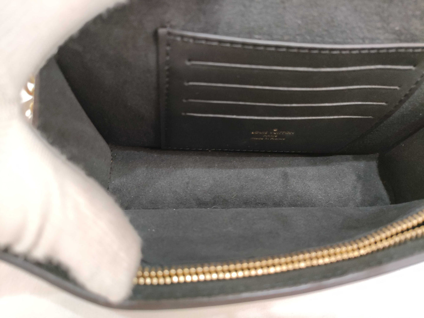 LOUIS VUITTON M 68746 Monogram LOUIS VUITTON Portefeuille Dauphine M68746 Shoulder Bag