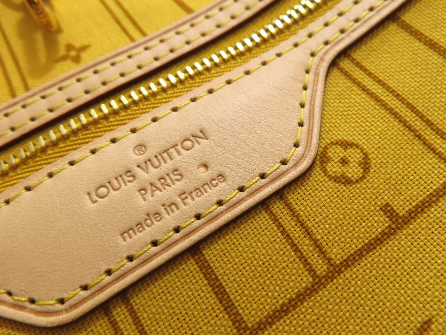 LOUIS VUITTON Monogram Neverfull GM Tote Bag