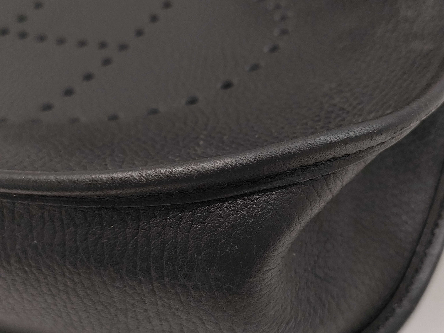 HERMES Evelyn □A Stamp Black Gold Hardware Shoulder Bag
