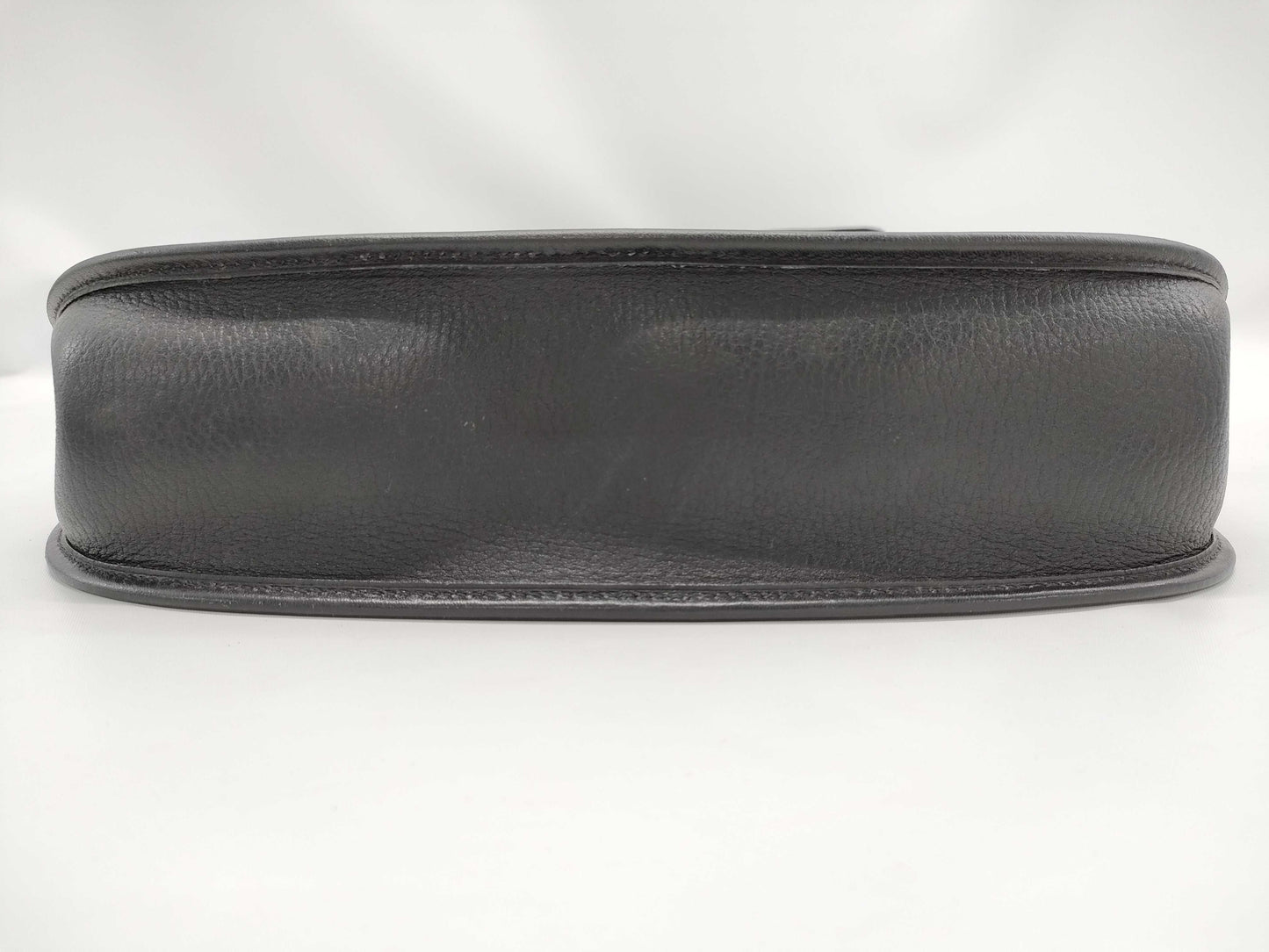 HERMES Evelyn □A Stamp Black Gold Hardware Shoulder Bag