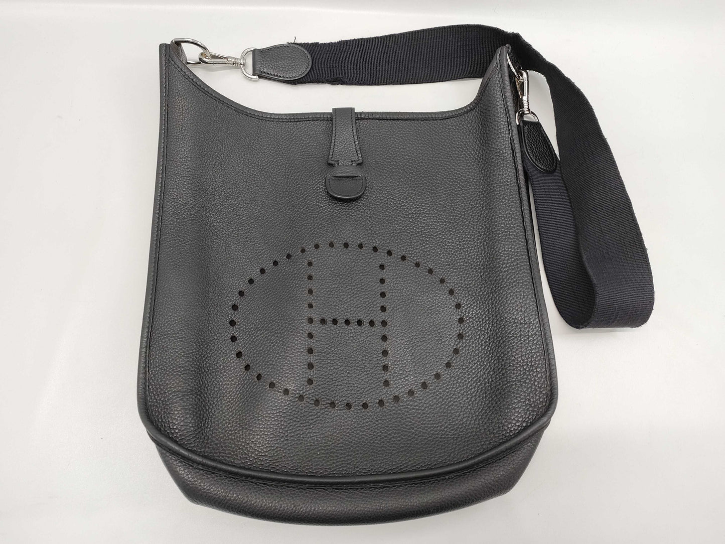 HERMES Evelyn □C Stamp Black Silver Hardware Shoulder Bag