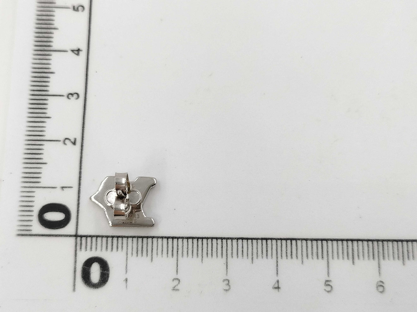 LOUIS VUITTON LV Flower M02713 Earrings