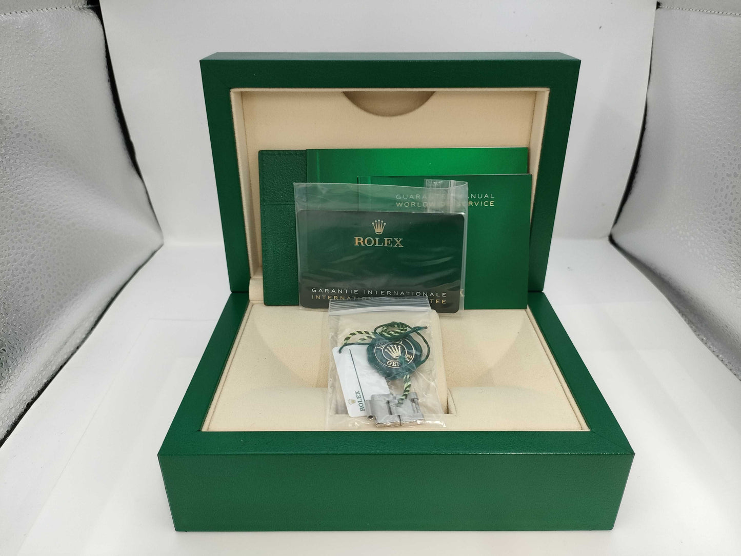 ROLEX 124060 D9T96290 Men's Watch