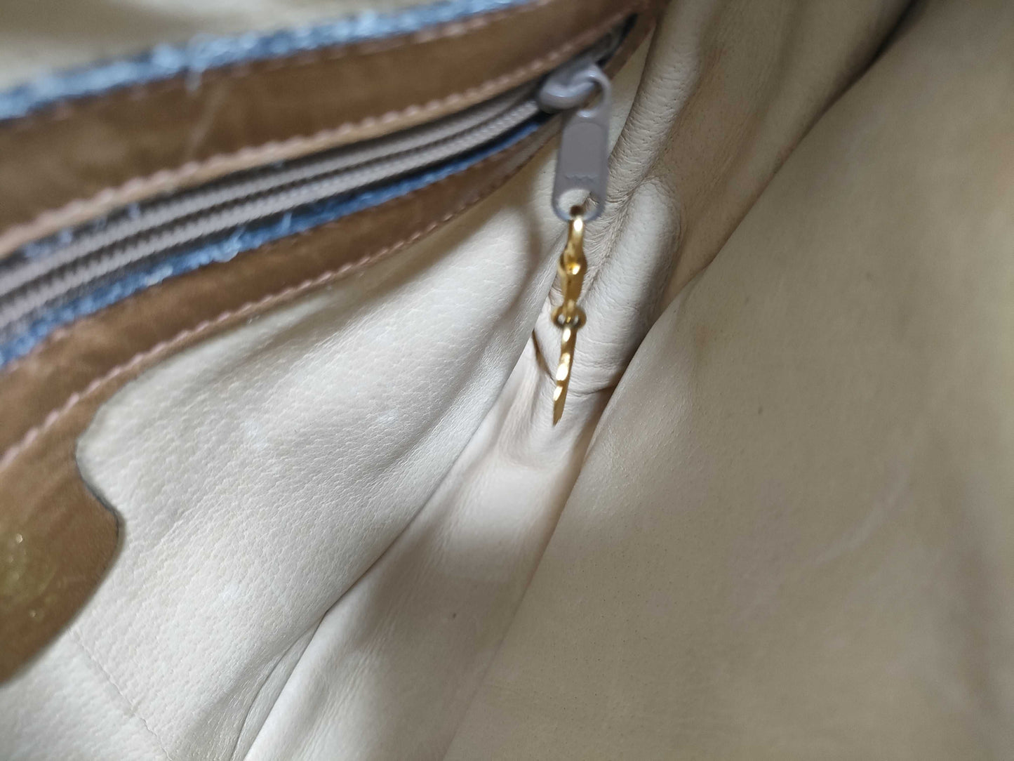 GUCCI 067 Shoulder Bag, Old Gucci Micro GG Canvas and Leather, Brown Shoulder Bag