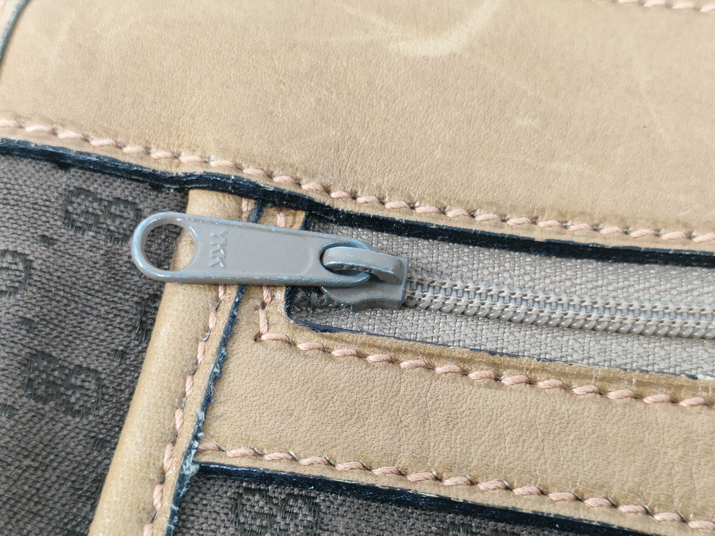 GUCCI 067 Shoulder Bag, Old Gucci Micro GG Canvas and Leather, Brown Shoulder Bag