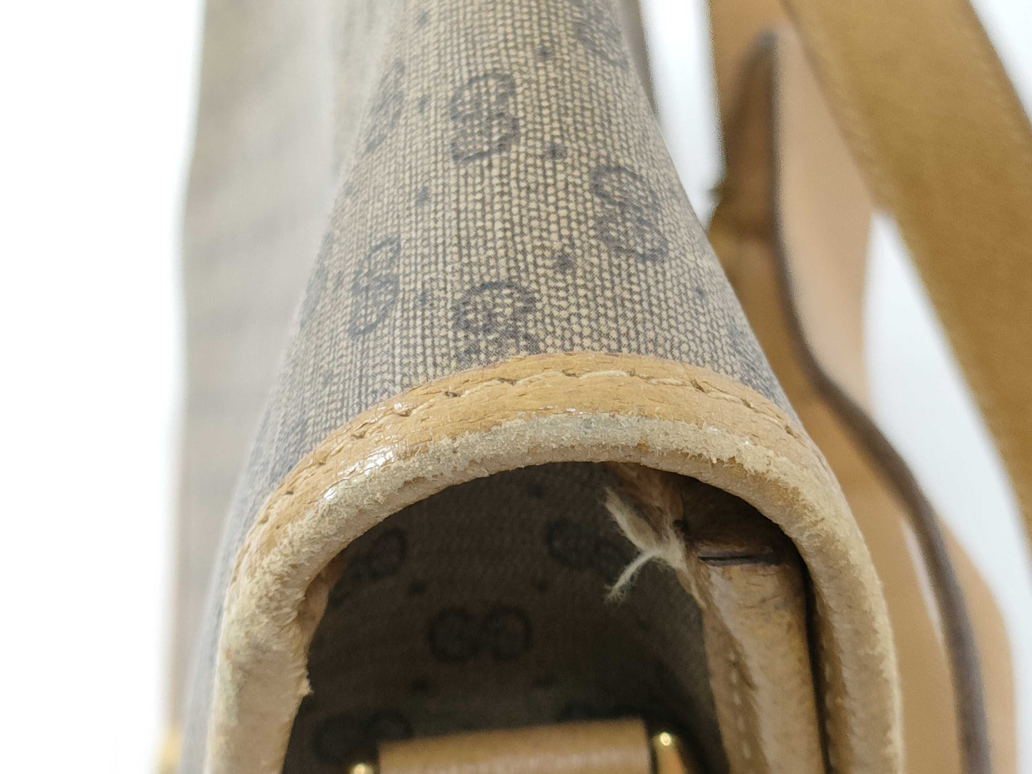 GUCCI 001116 Micro GG Shoulder Bag in GG Supreme Canvas, Camel