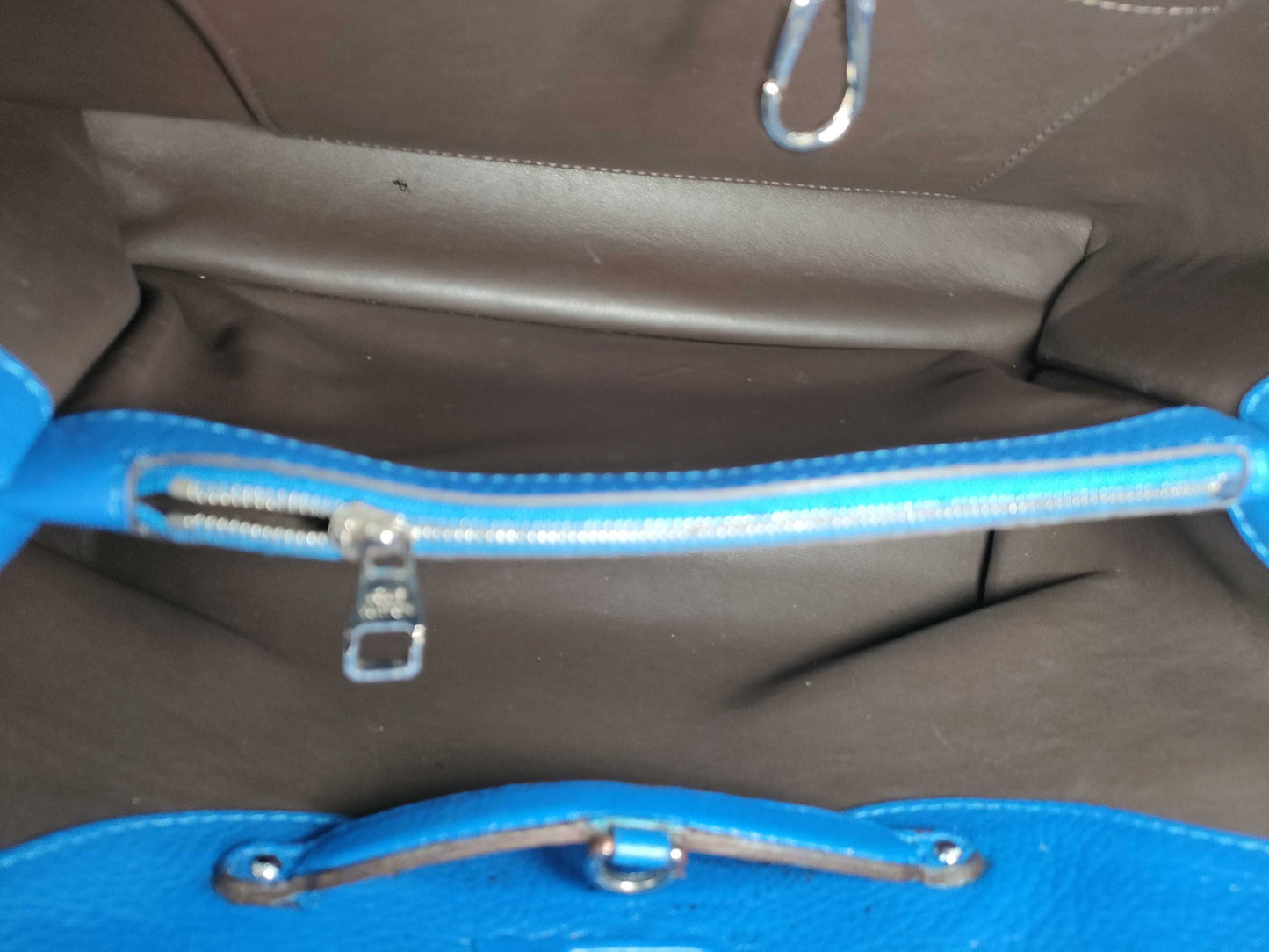 LOUIS VUITTON M94678 LOUIS VUITTON Capucines Blue Handbag