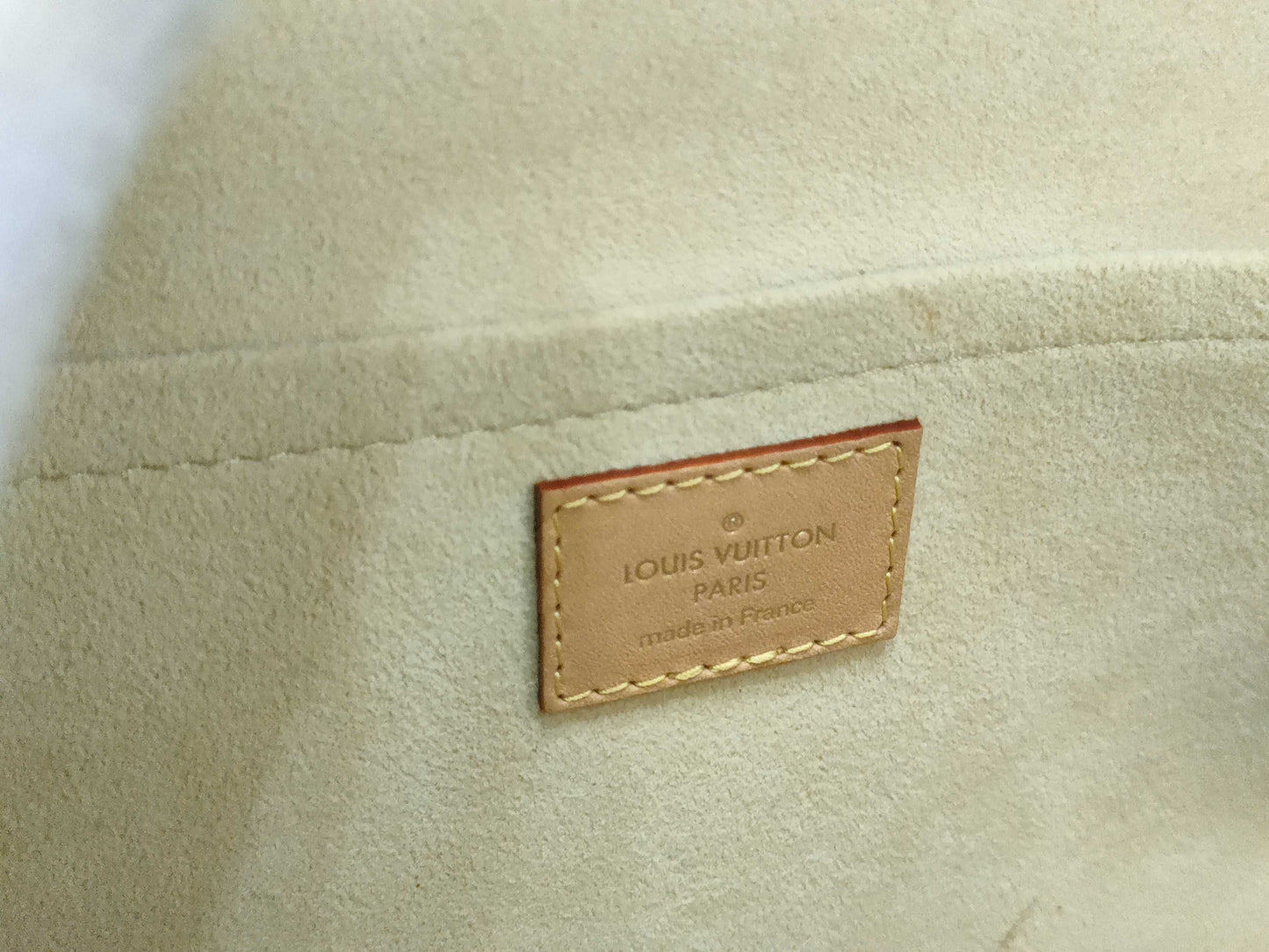 LOUIS VUITTON M 44581 Monogram Valiset Shoulder Bag