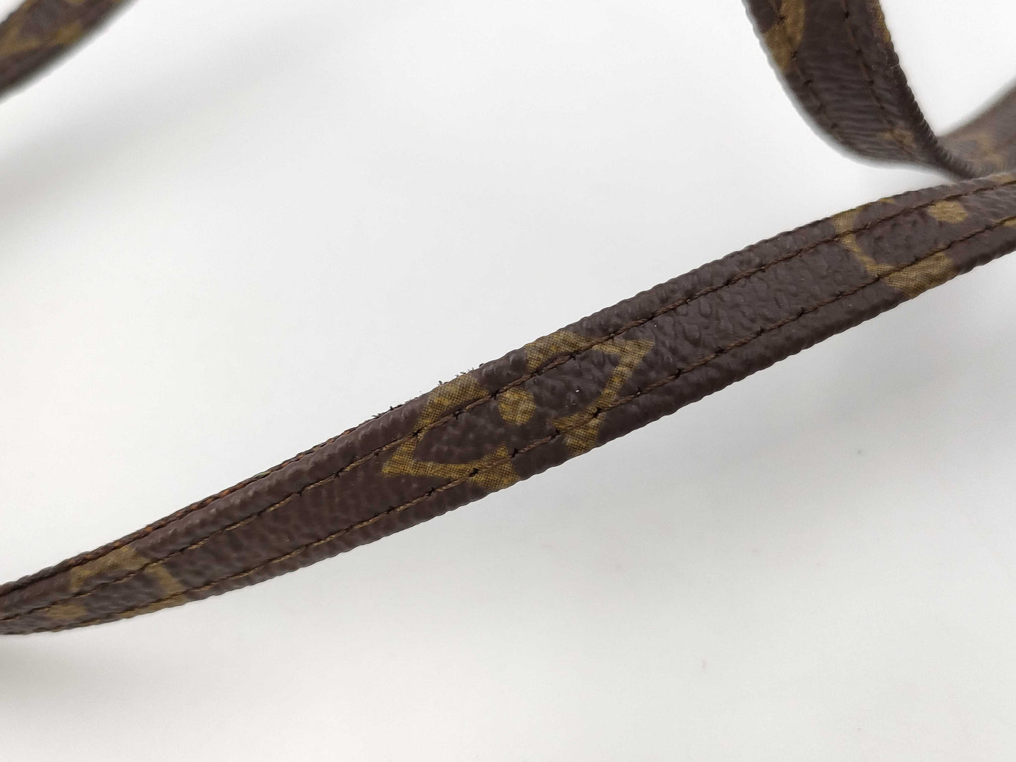 LOUIS VUITTON Monogram Pochette Secret M45484 Shoulder Bag