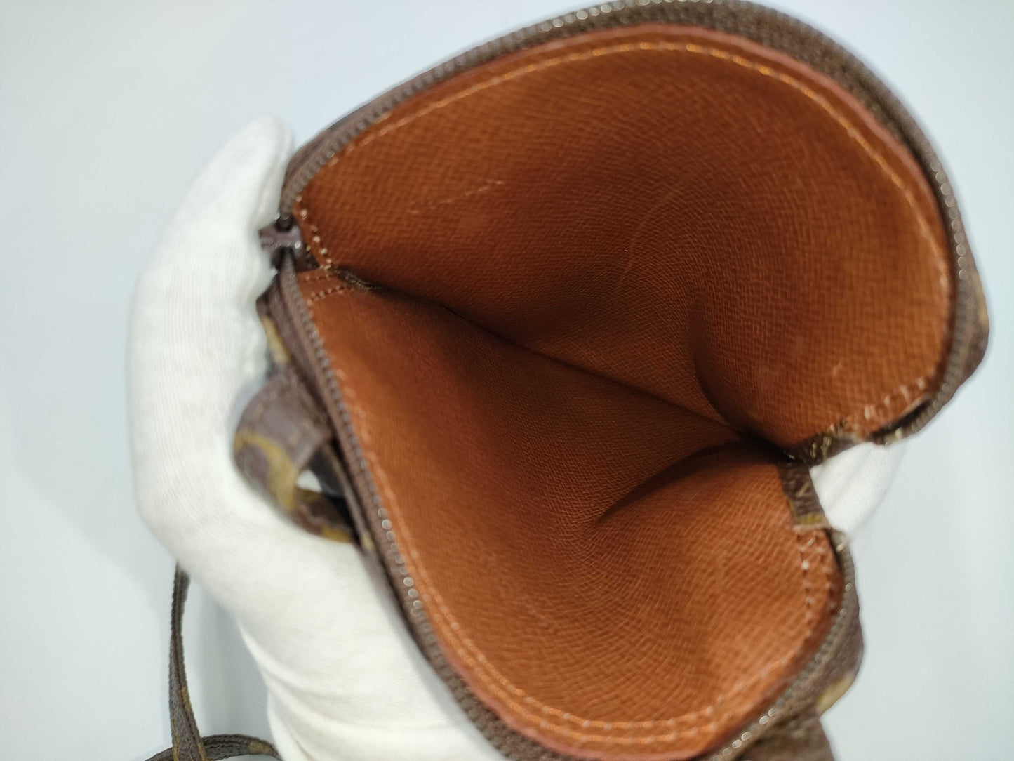 LOUIS VUITTON Monogram Pochette Secret M45484 Shoulder Bag