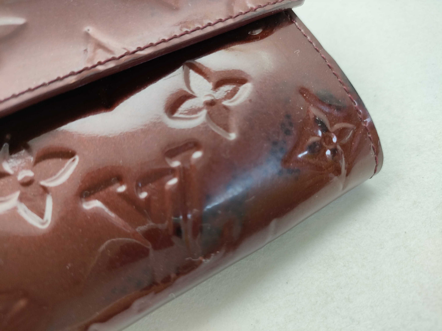LOUIS VUITTON Vernis Portefeuille Sarah M93524 Wallet