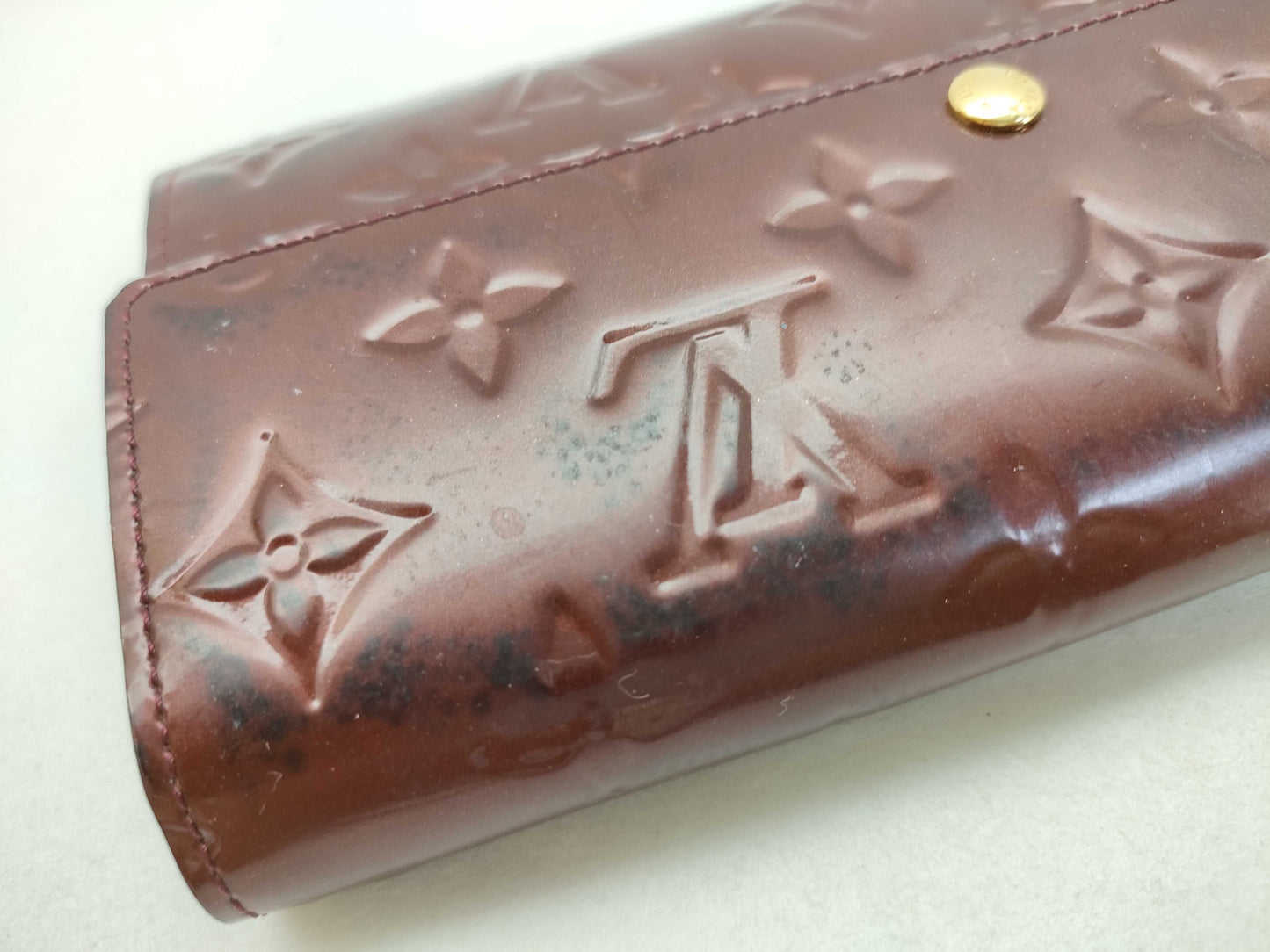 LOUIS VUITTON Vernis Portefeuille Sarah M93524 Wallet
