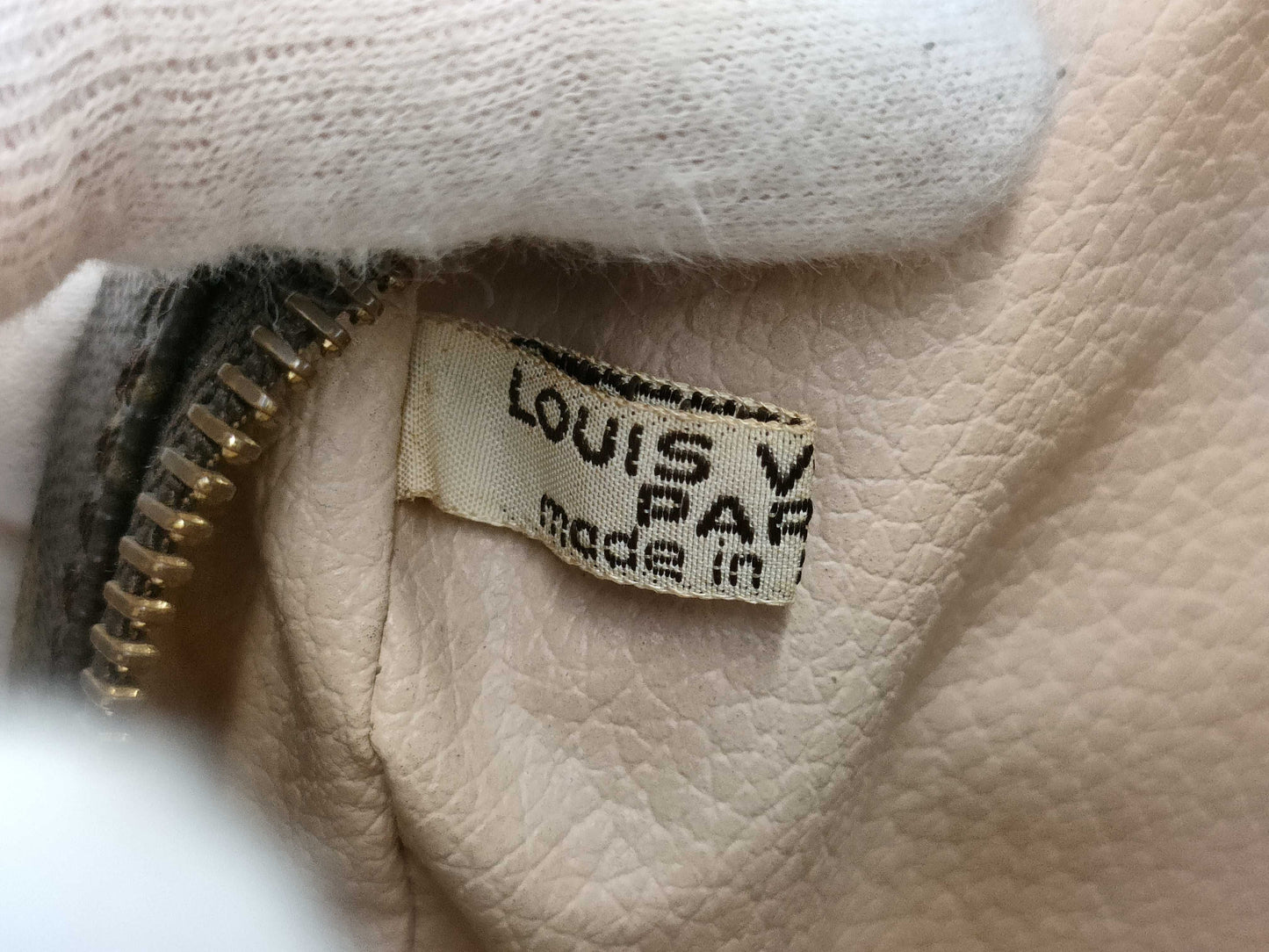 LOUIS VUITTON Monogram Second Bag 28 M47522 Pouch