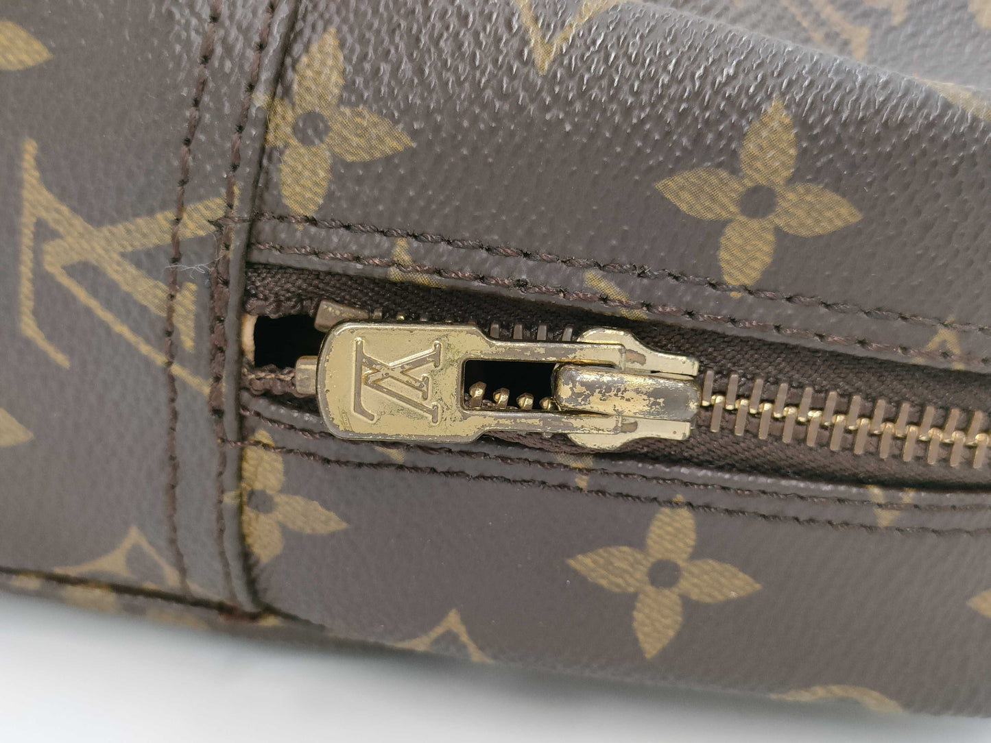 LOUIS VUITTON Monogram Second Bag 28 M47522 Pouch