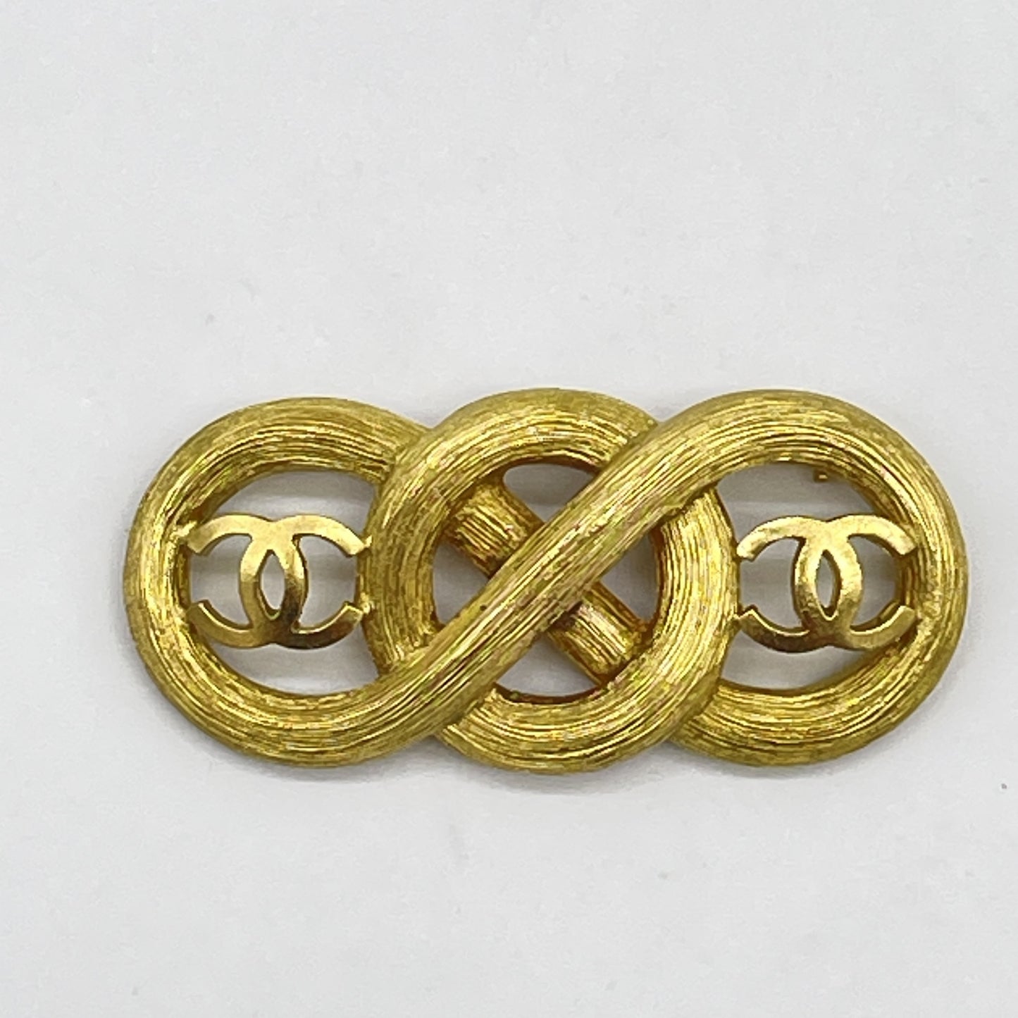 CHANEL Double Coco Brooch