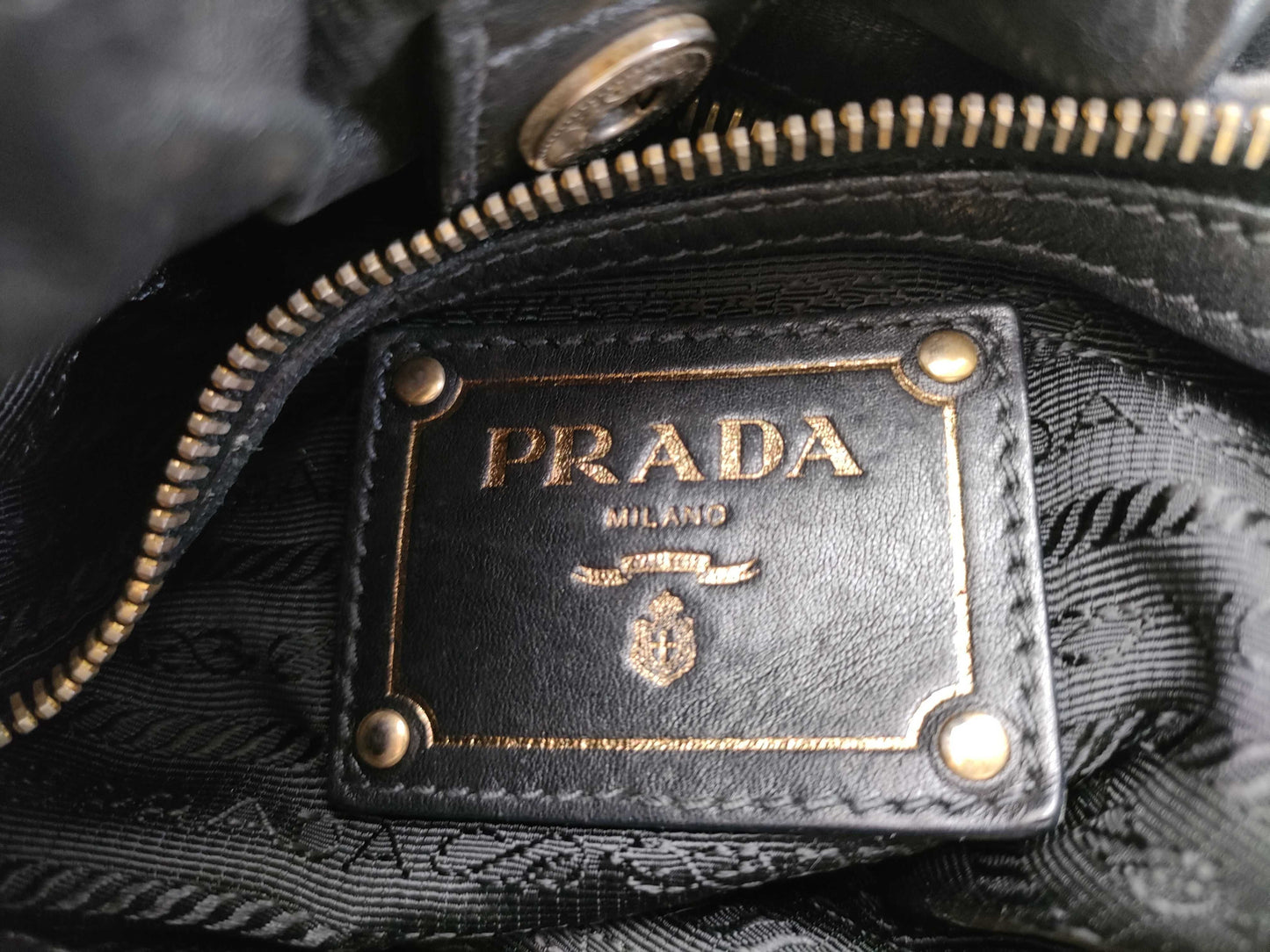 PRADA Prada One-Shoulder Leather Shoulder Bag