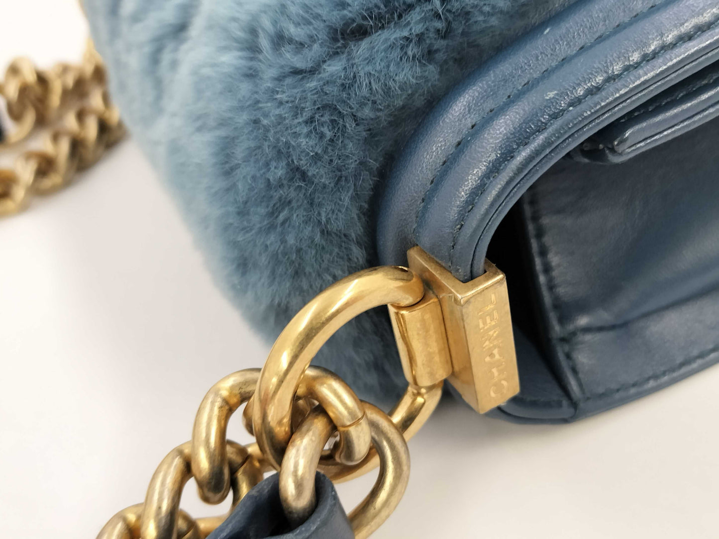 CHANEL Boy Chanel 23 Series B1637 Shoulder Bag