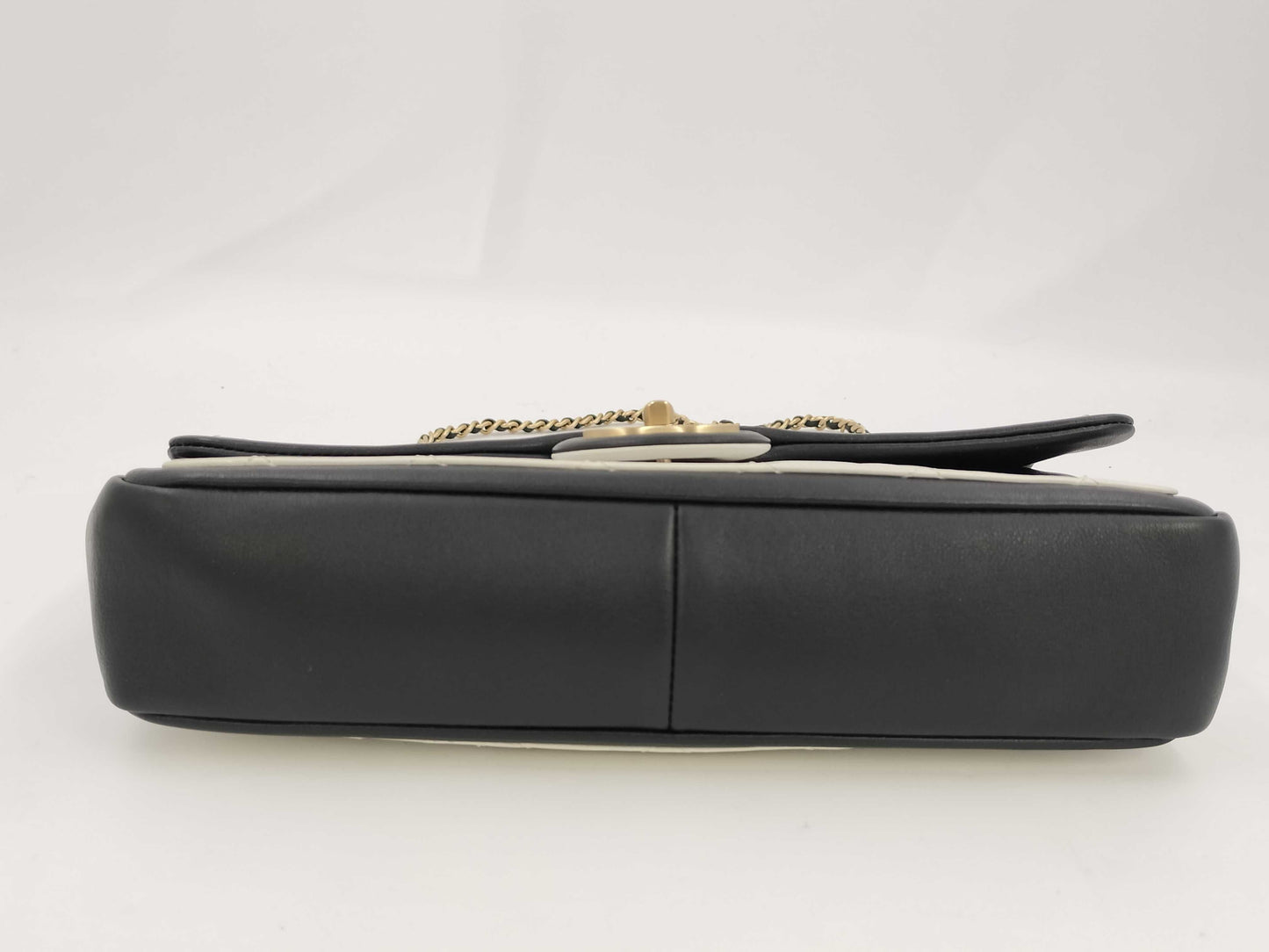 CHANEL Matelasse Shoulder Bag, 19th Series, B1645