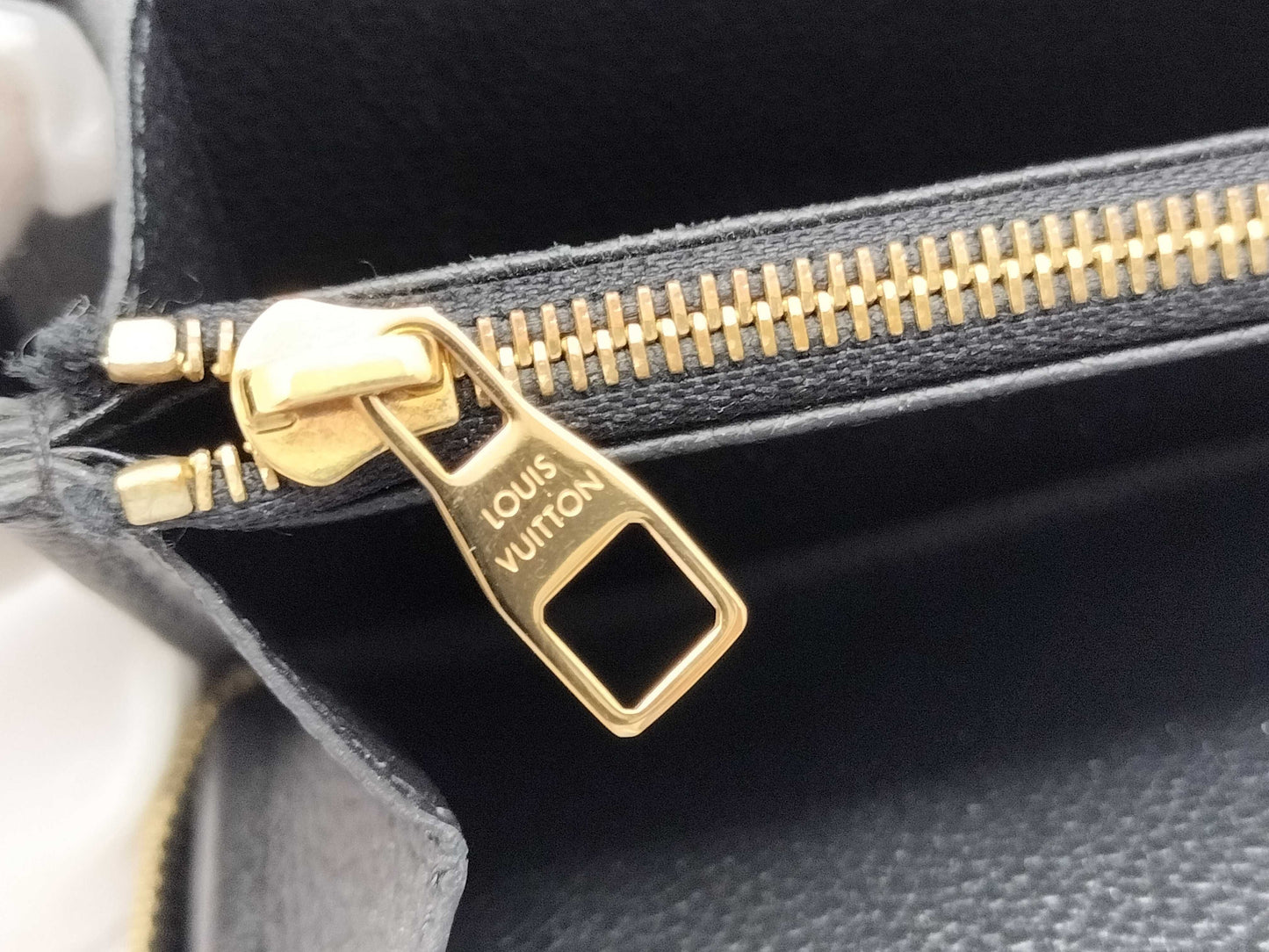 LOUIS VUITTON M61864 Monogram Empreinte Louis Vuitton Wallet Empreinte Wallet