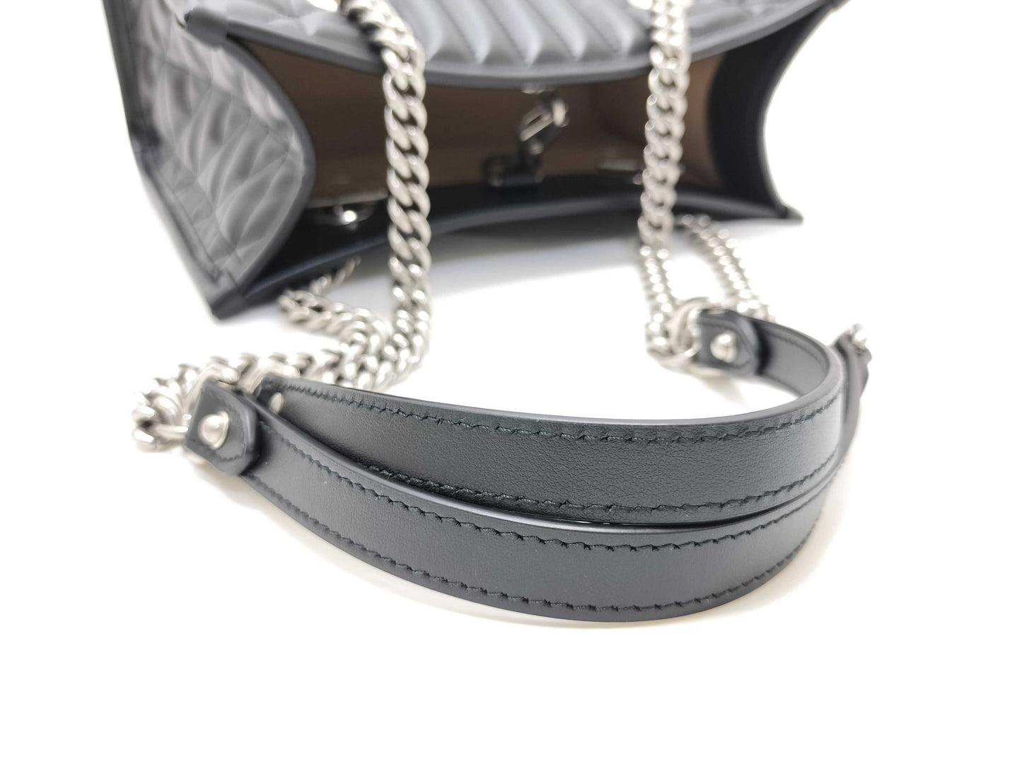 GUCCI GG Marmont Leather Chain Shoulder Bag