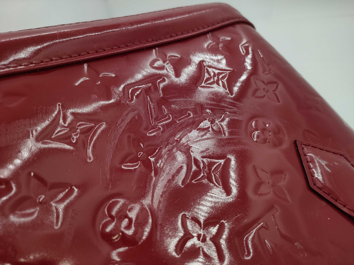 LOUIS VUITTON Vernis Alma BB Handbag