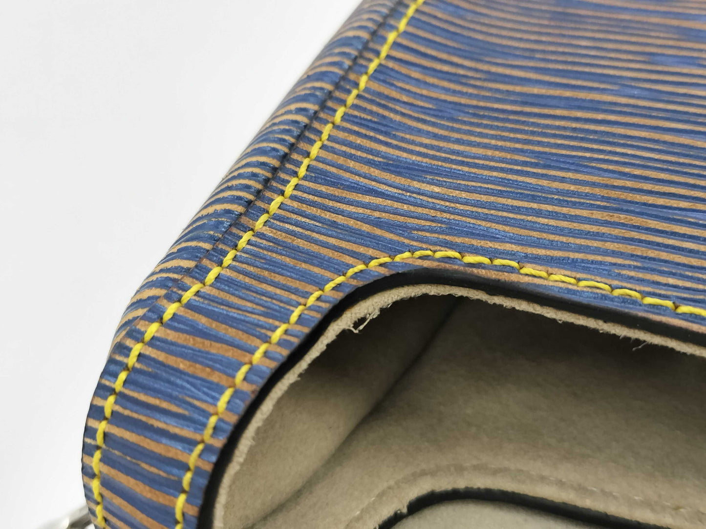 LOUIS VUITTON Twist Shoulder Bag