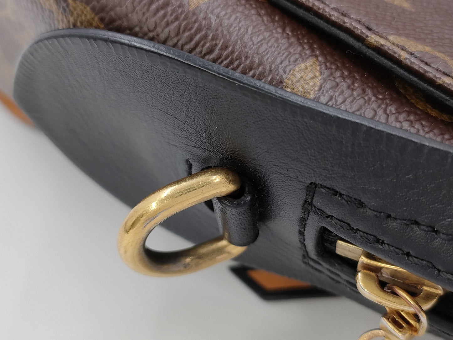 LOUIS VUITTON Louis Vuitton Monogram Shoulder Bag Handbag