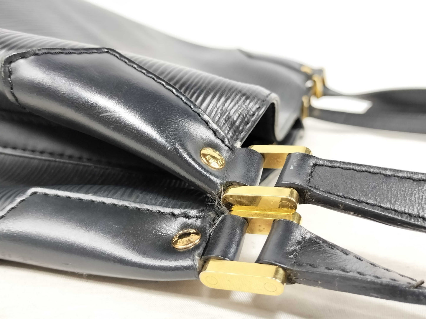 LOUIS VUITTON M58892 Epi Mandala PM Shoulder Bag M58892