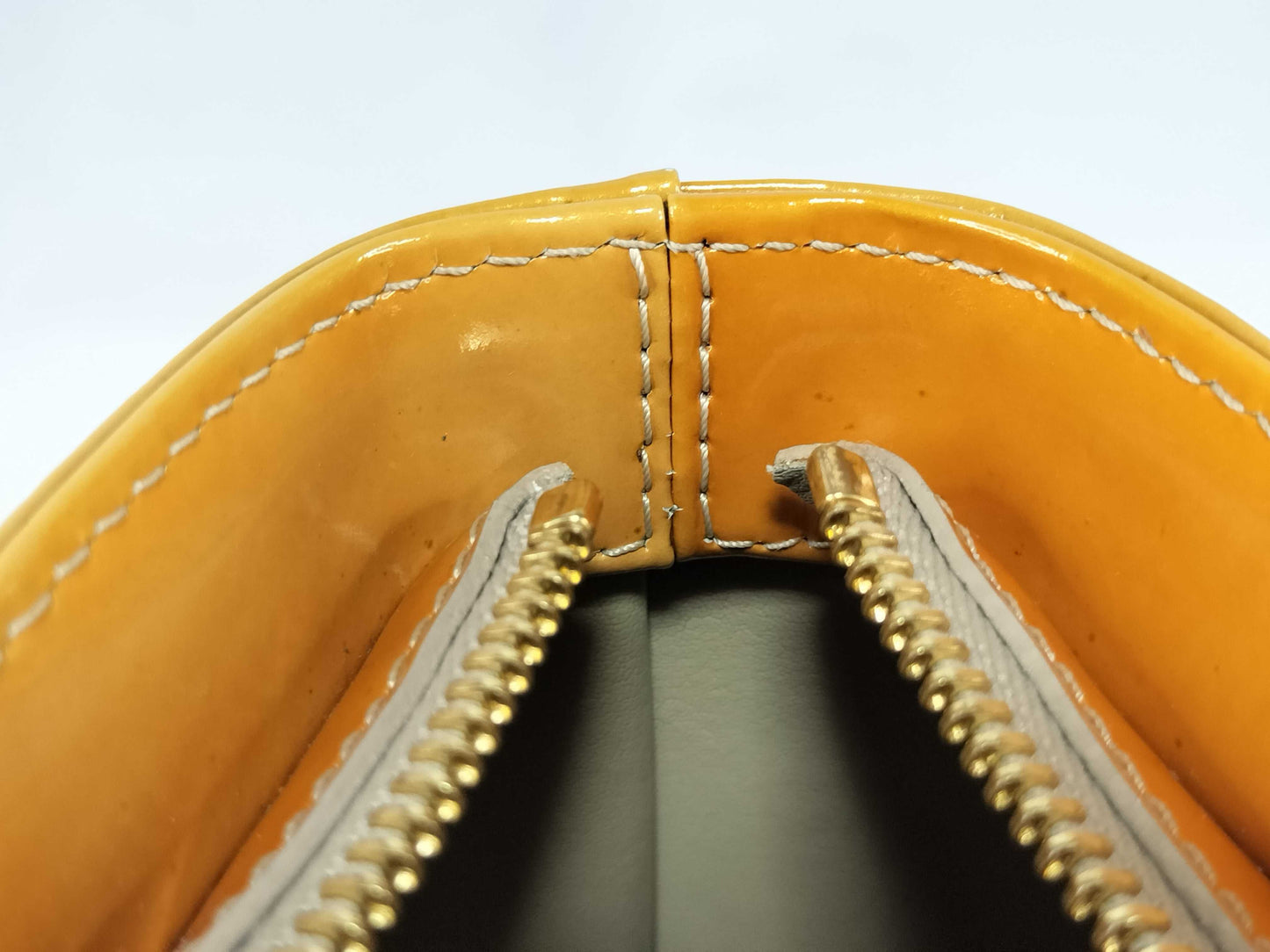 LOUIS VUITTON M91055 Vernis Houston Shoulder Bag
