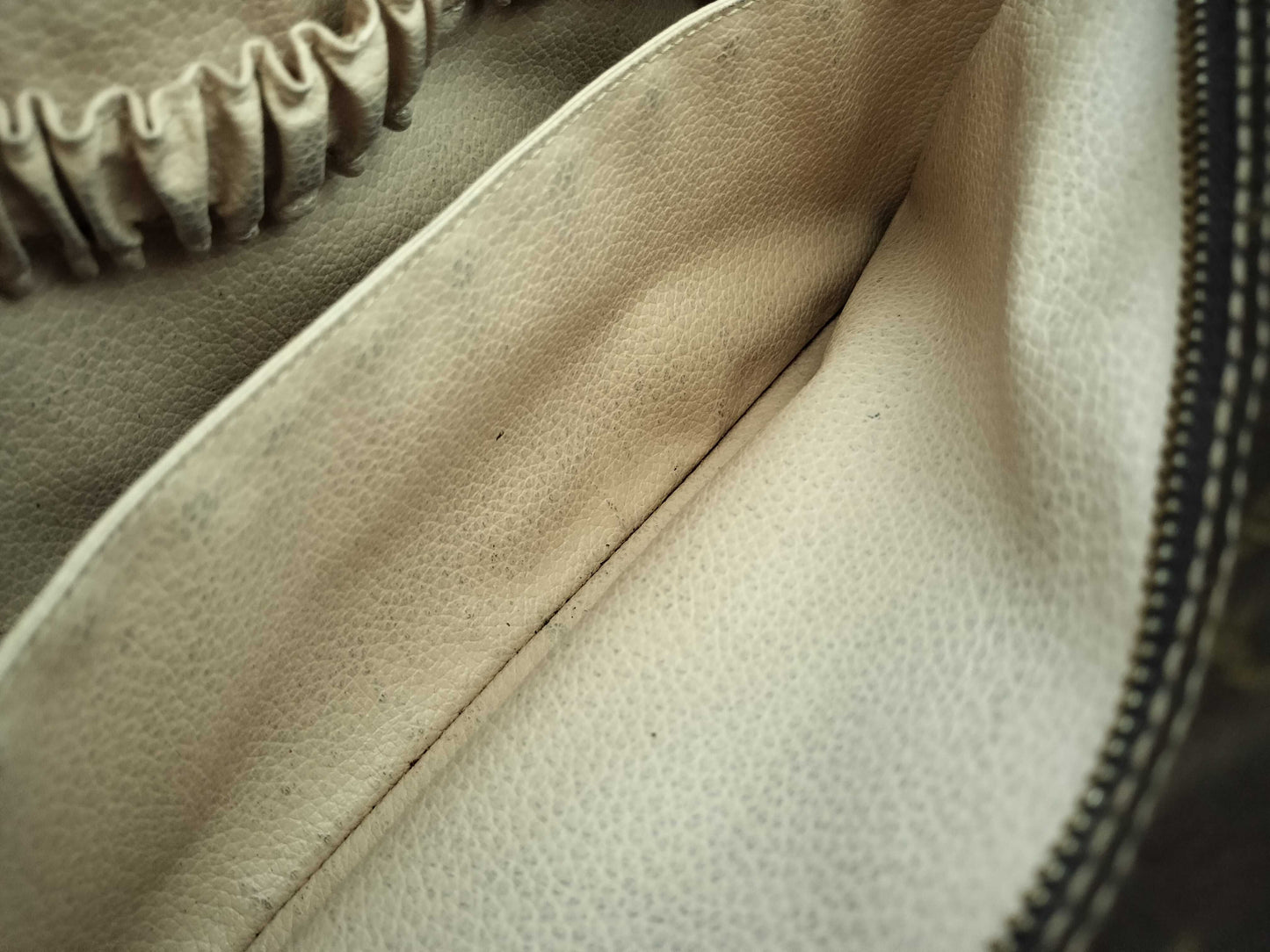 LOUIS VUITTON M47522 Monogram True Toilet M47522 Brown Pouch