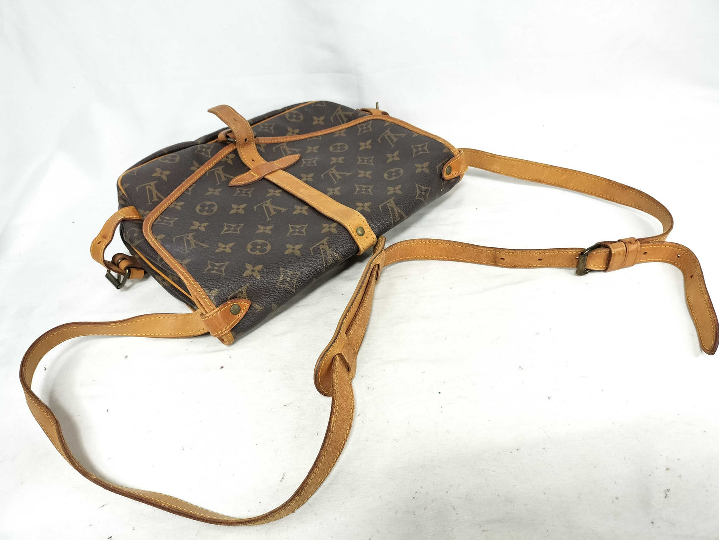 LOUIS VUITTON M42254 Monogram Saumur 35 M42254 VI883 Shoulder Bag