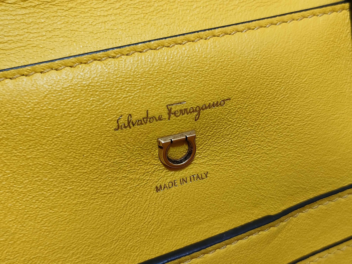 Salvatore Ferragamo Gancini ID - Salvatore Ferragamo Leather Trifolio Top Handle Yellow Handbag 25cm GHW