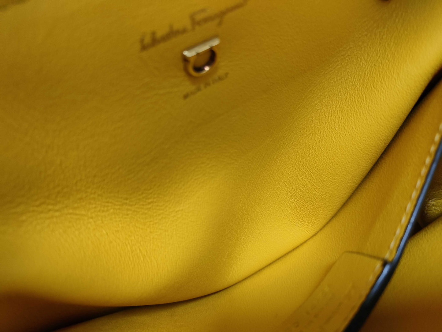 Salvatore Ferragamo Gancini ID - Salvatore Ferragamo Leather Trifolio Top Handle Yellow Handbag 25cm GHW