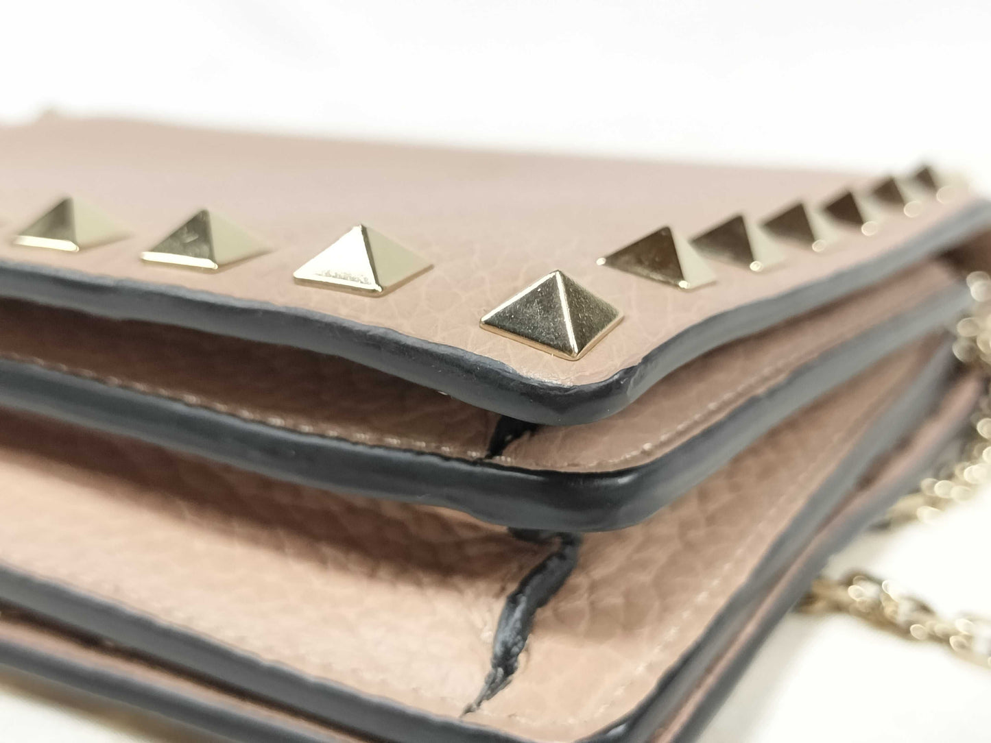 VALENTINO QT - Valentino Garavani Rockstud leather crossbody bag shoulder bag