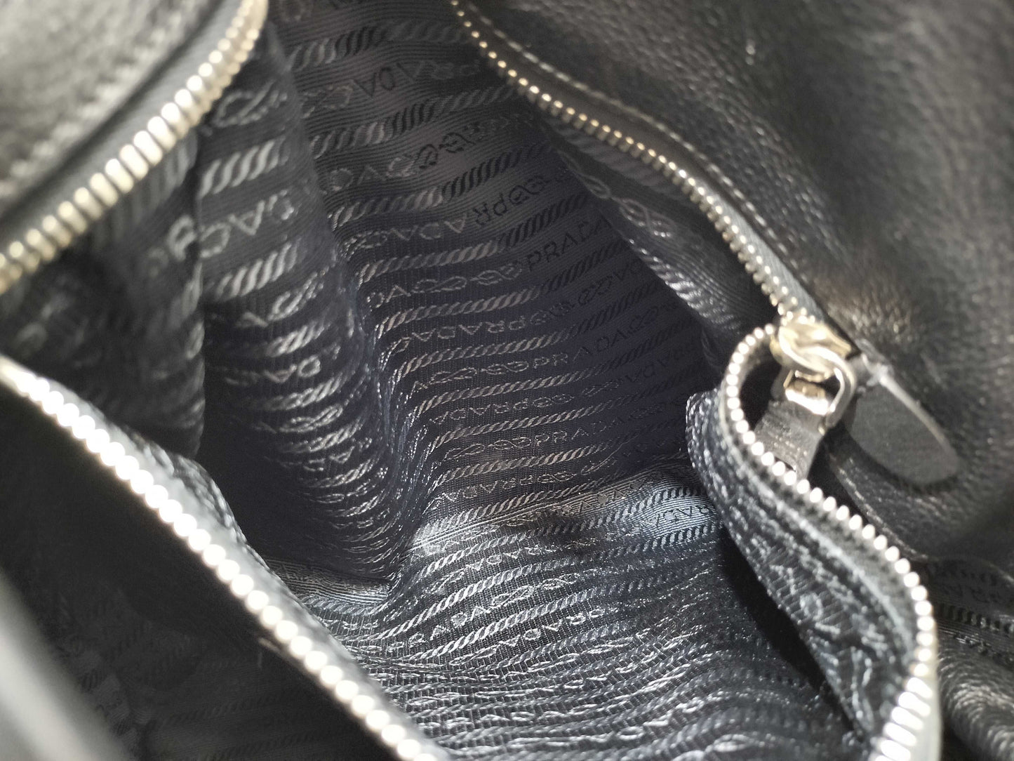 PRADA PRADA Prada Vitello Tote Bag Tote Bag