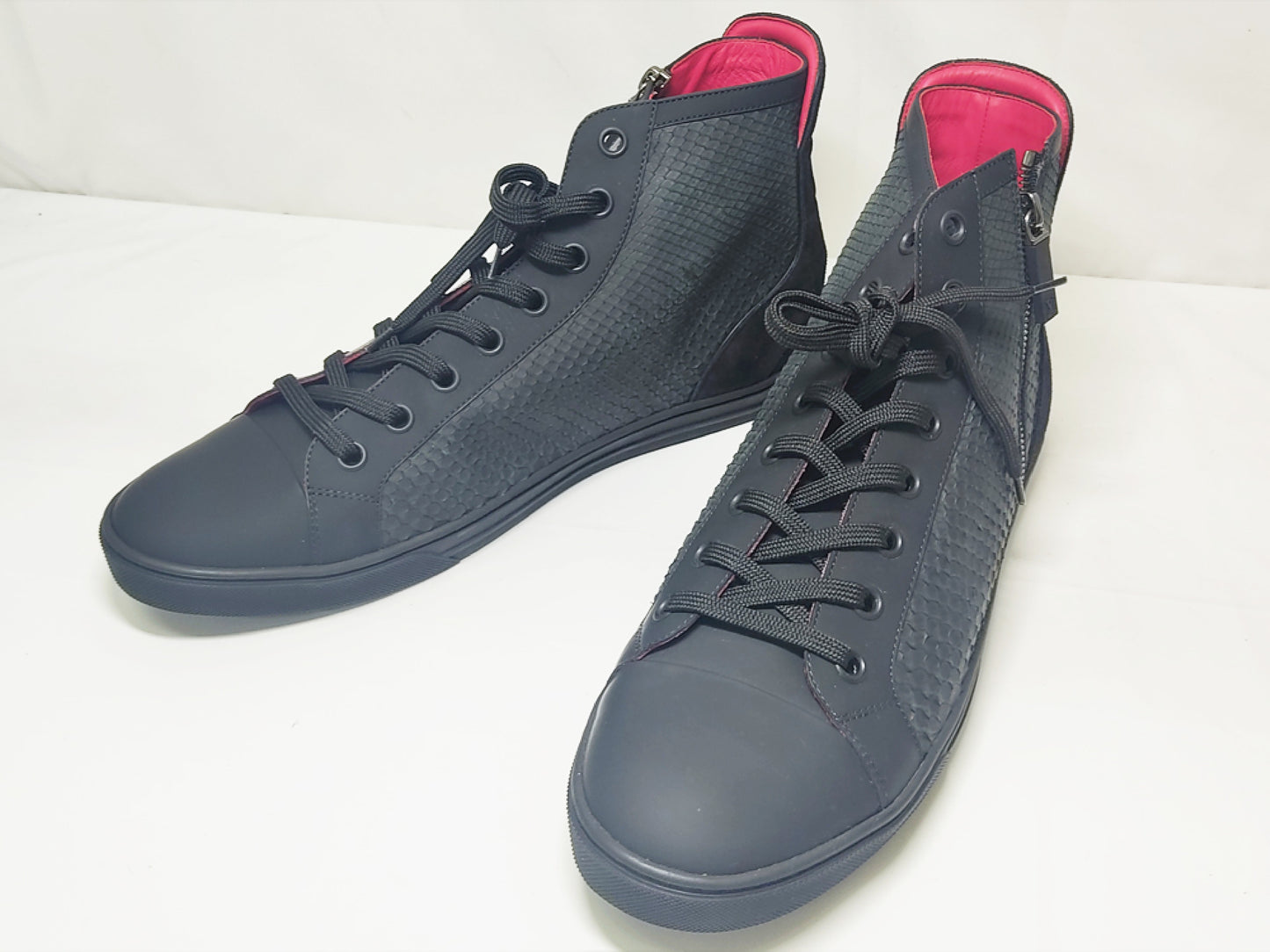 LOUIS VUITTON High-Top Sneakers, Size 11, Leather x Rubber/Black