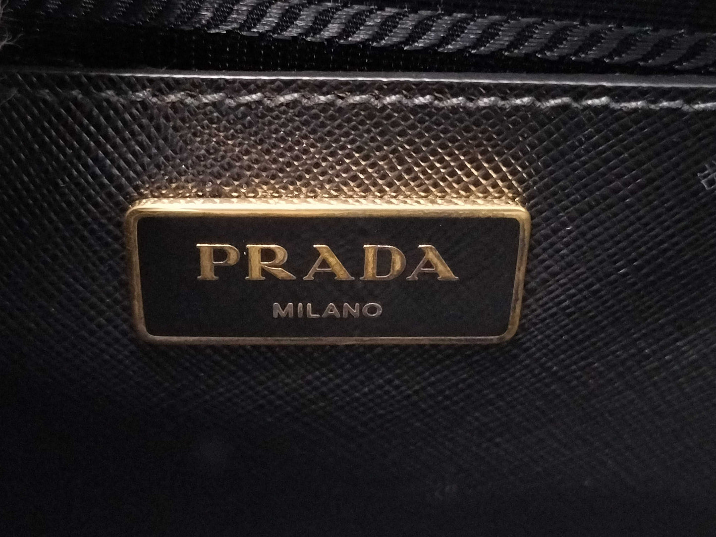PRADA PRADA Galleria 2-way handbag Saffiano BN2274 black leather with gold hardware