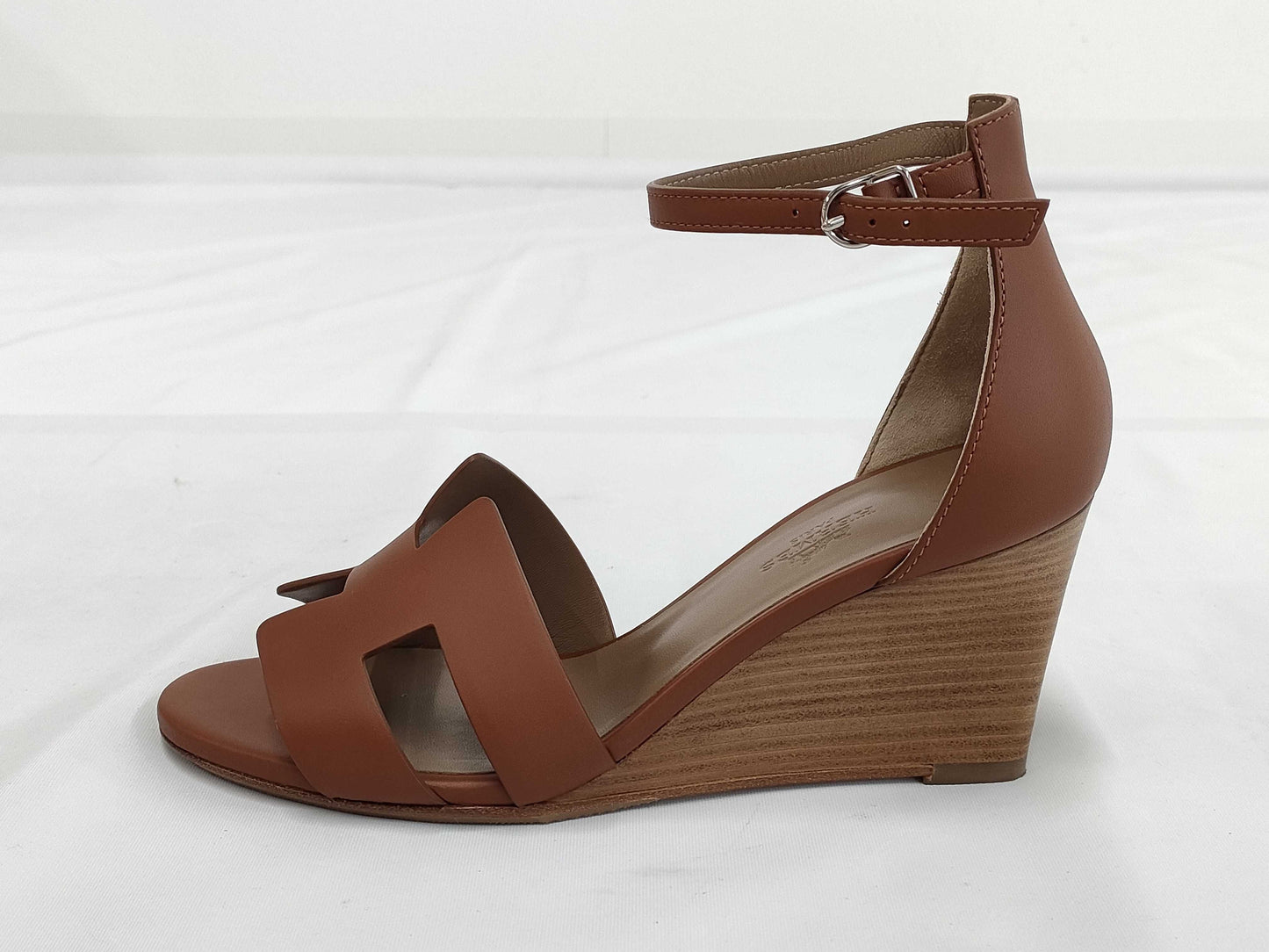 HERMES Legend Sandals, Gold, Size 21-22