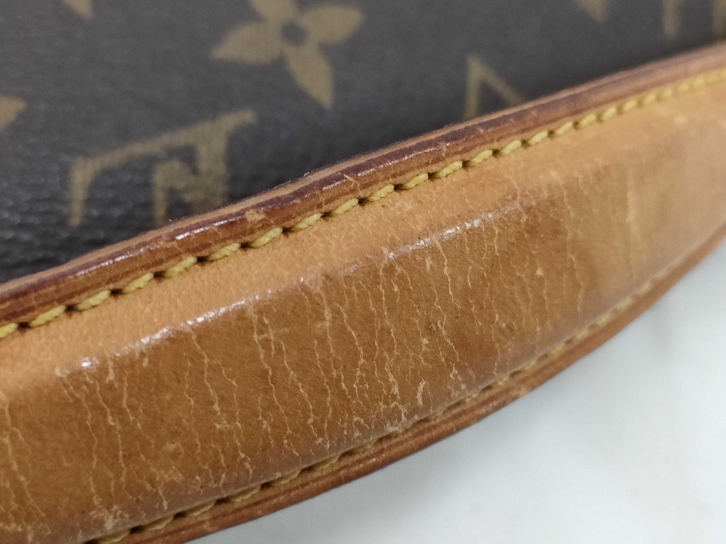 LOUIS VUITTON M 51121 Monogram Louis Vuitton M51121 Beverly 41 Monogram Handbag Business Bag
