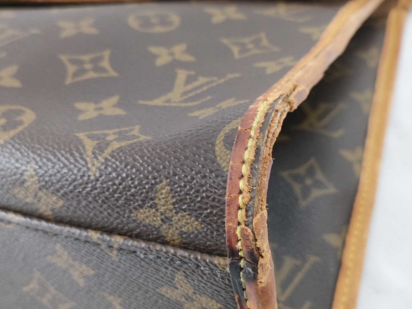 LOUIS VUITTON M 51121 Monogram Louis Vuitton M51121 Beverly 41 Monogram Handbag Business Bag