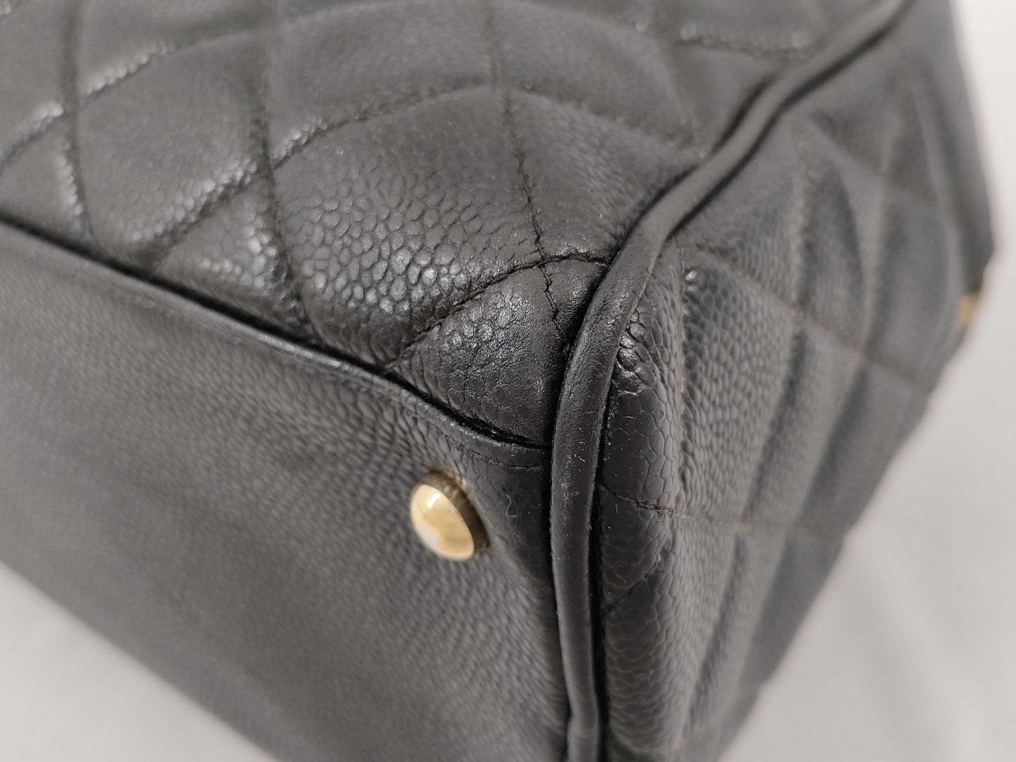 CHANEL Caviar Skin Large Coco Mark Bowling Handbag